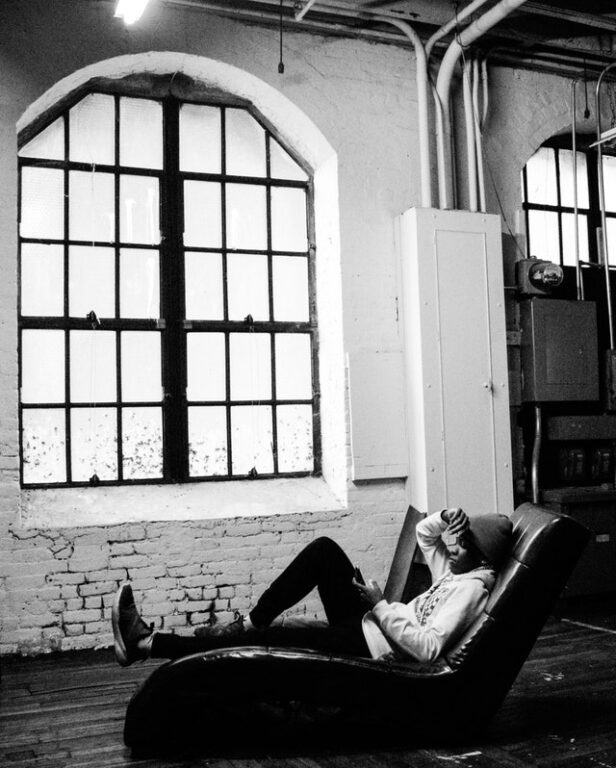 Learn The Difference Between A Divan, Chase, And Settee Kitchen Bed